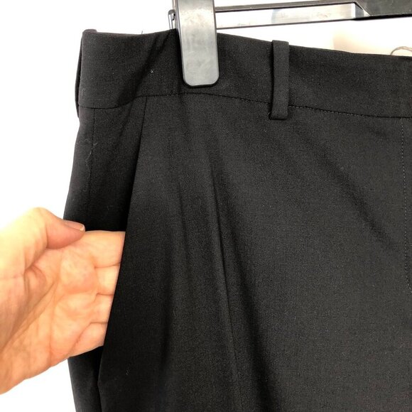 6397 NWT Relax, Straight leg, Flat front Lightweight Wool Stretch Black Crop, 10 - Picture 8 of 16